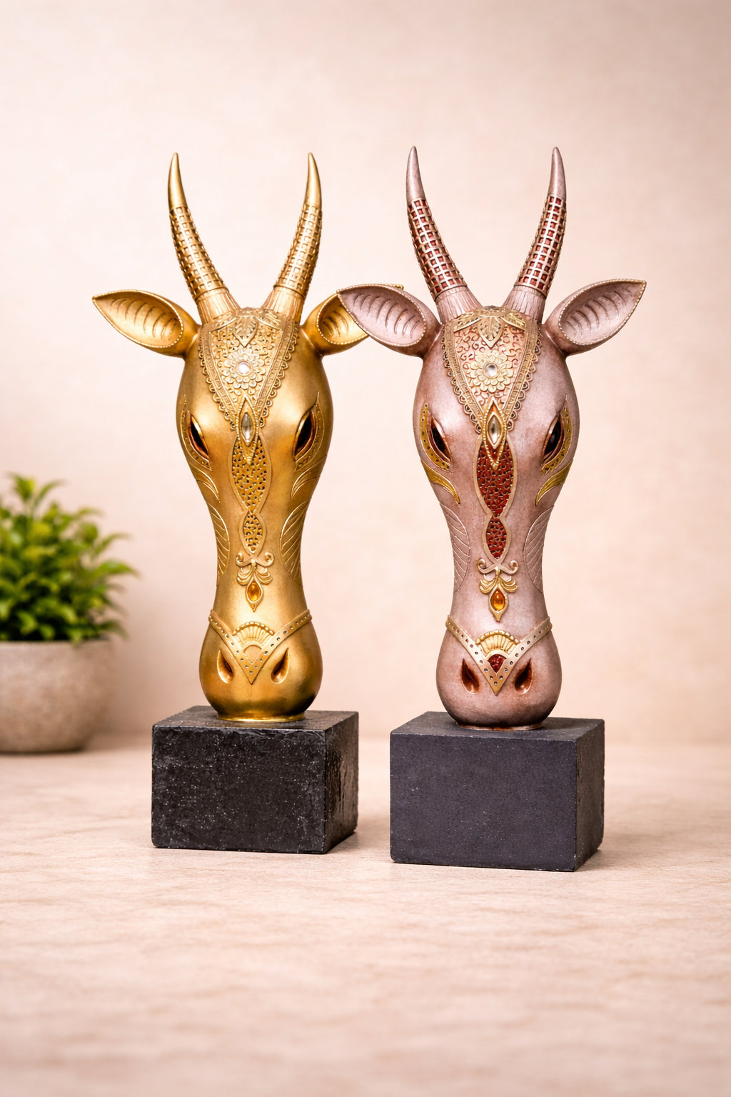 Royal Horn Elegance