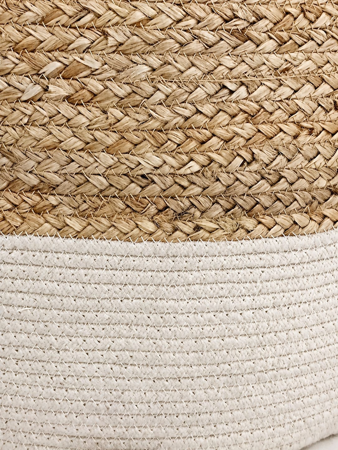 DualTone Haven Pouf