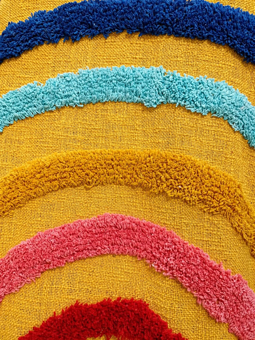 Sunbeam Arc Tufted Throw
