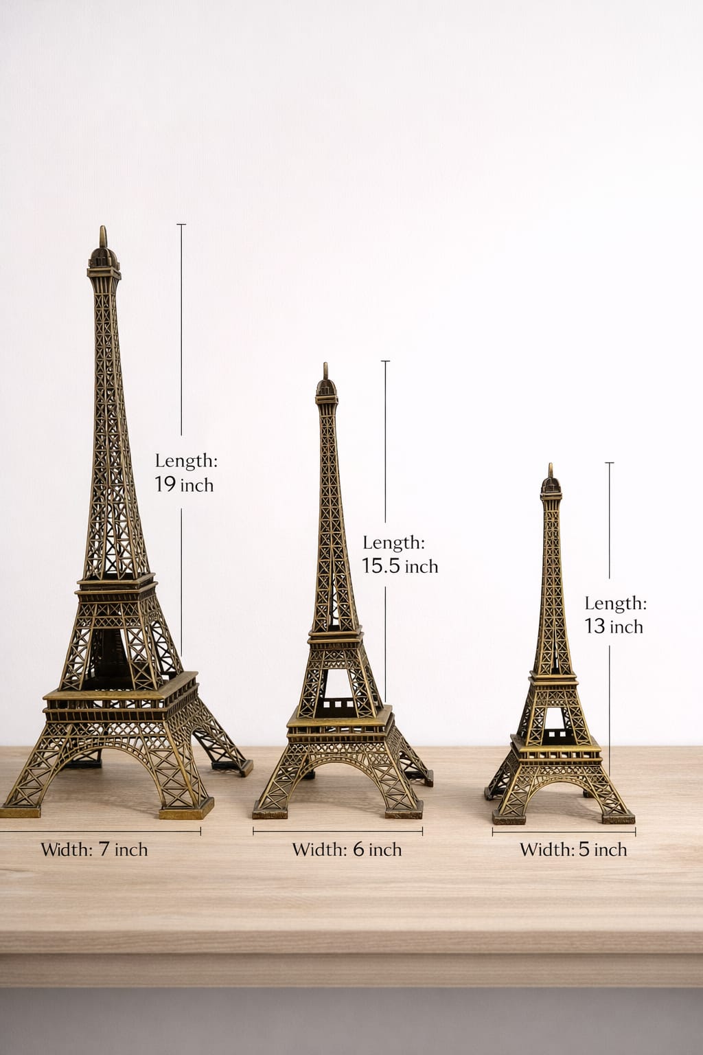 Eiffel Tower Showpieces