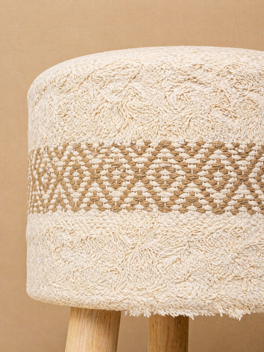 Boho ottoman 3 Leg