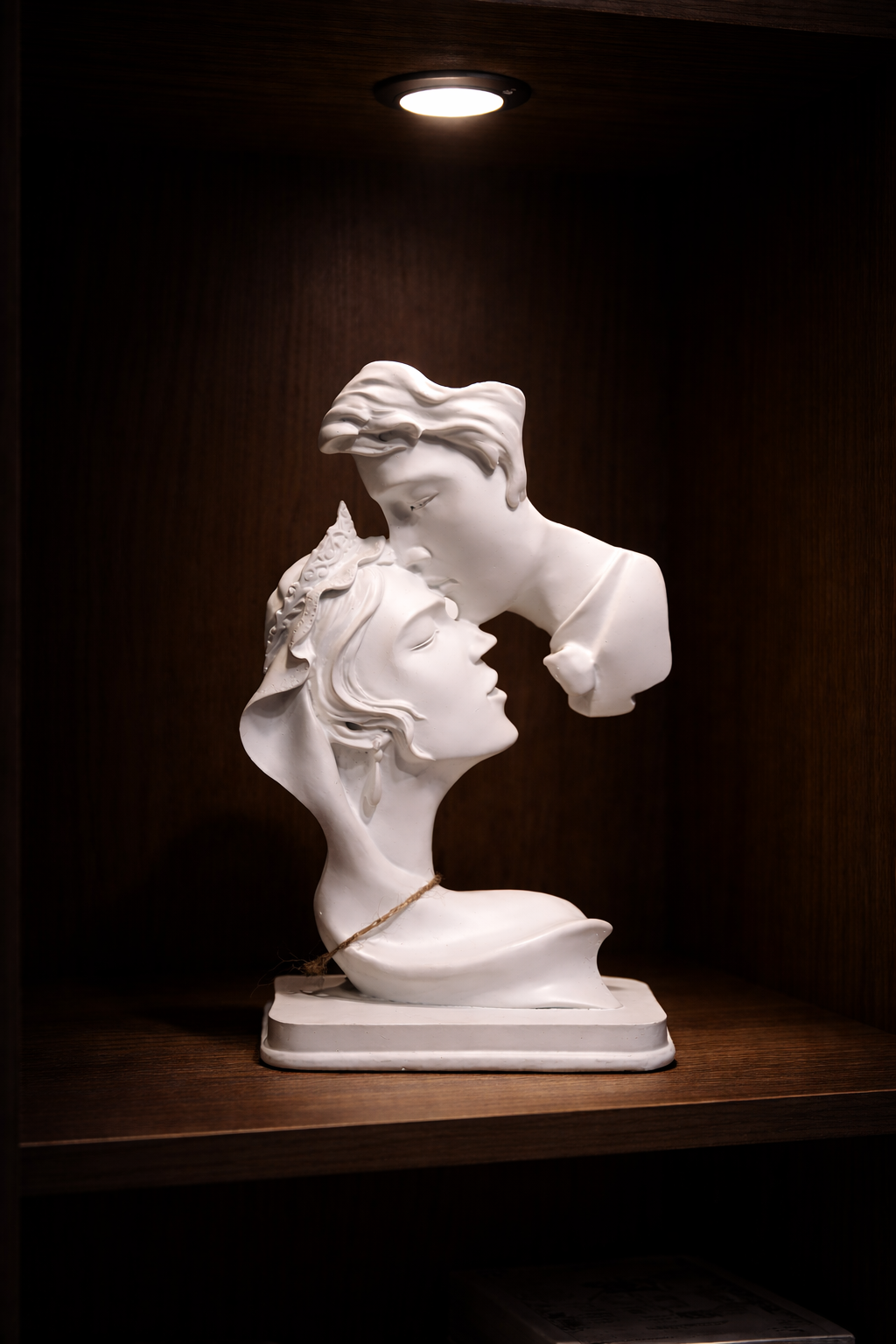 Eternal Kiss Sculpture