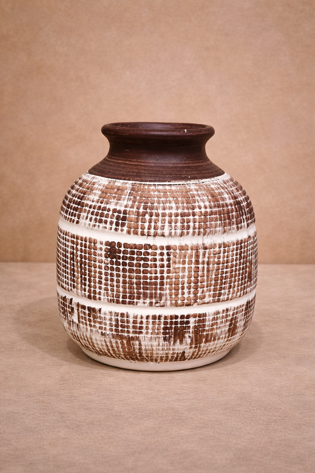 Grid Artisanal Vase